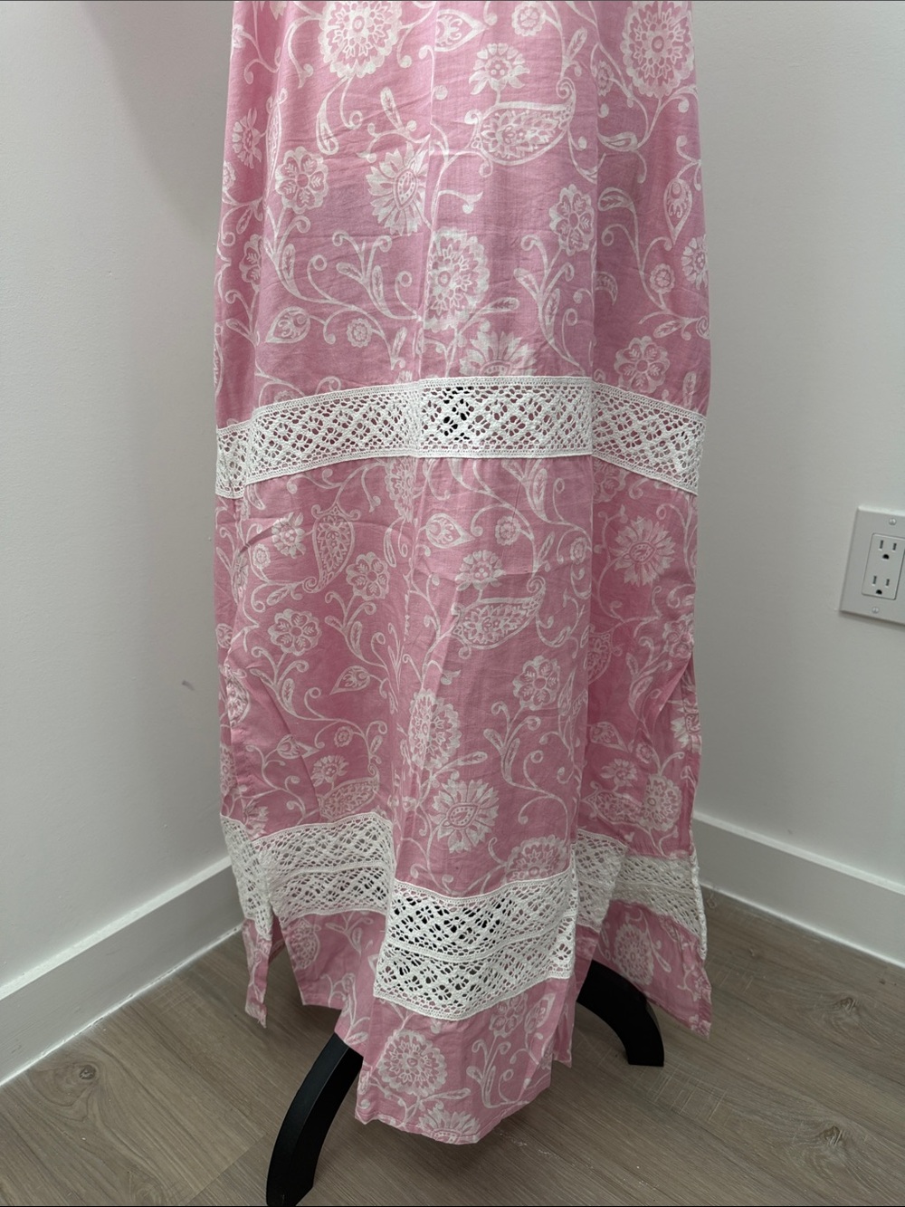 Julia Amory Pink and White Majorelle Caftan Paisley Maxi Dress.  Sz M - Picture 6 of 12